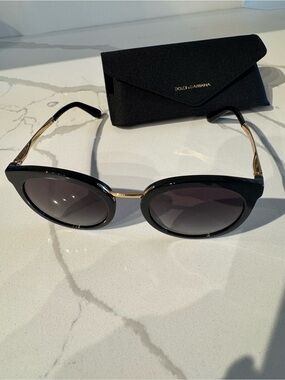 Dolce & Gabbana Black Women's Sunglasses DG4268